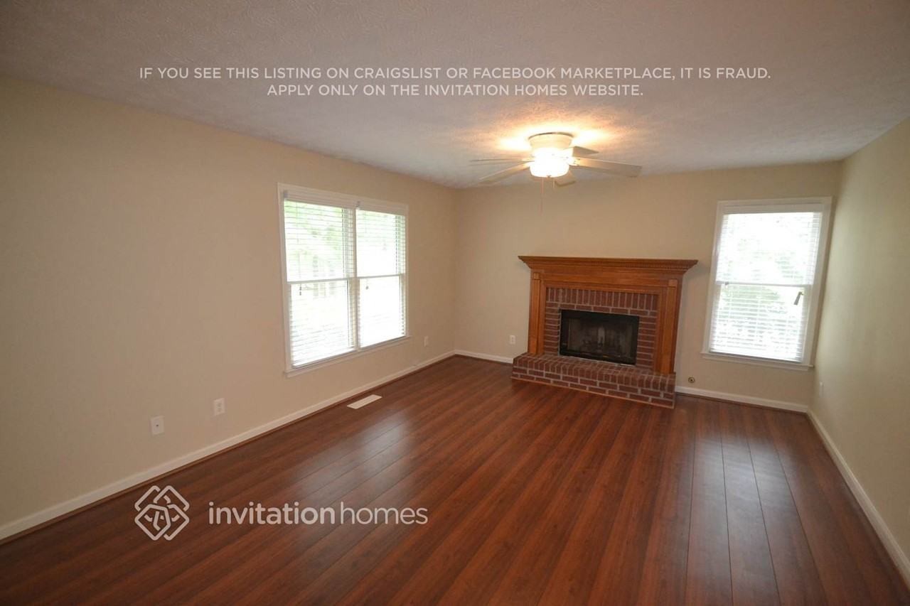 83 Mill Pointe Pl - Photo 3 of 12