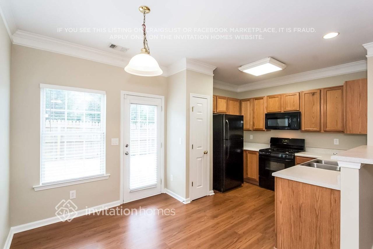 1361 Raven Rock Trl Nw - Photo 5 of 17