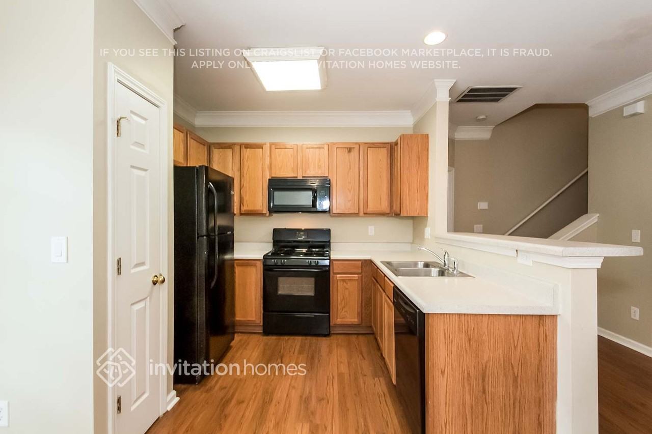 1361 Raven Rock Trl Nw - Photo 6 of 17