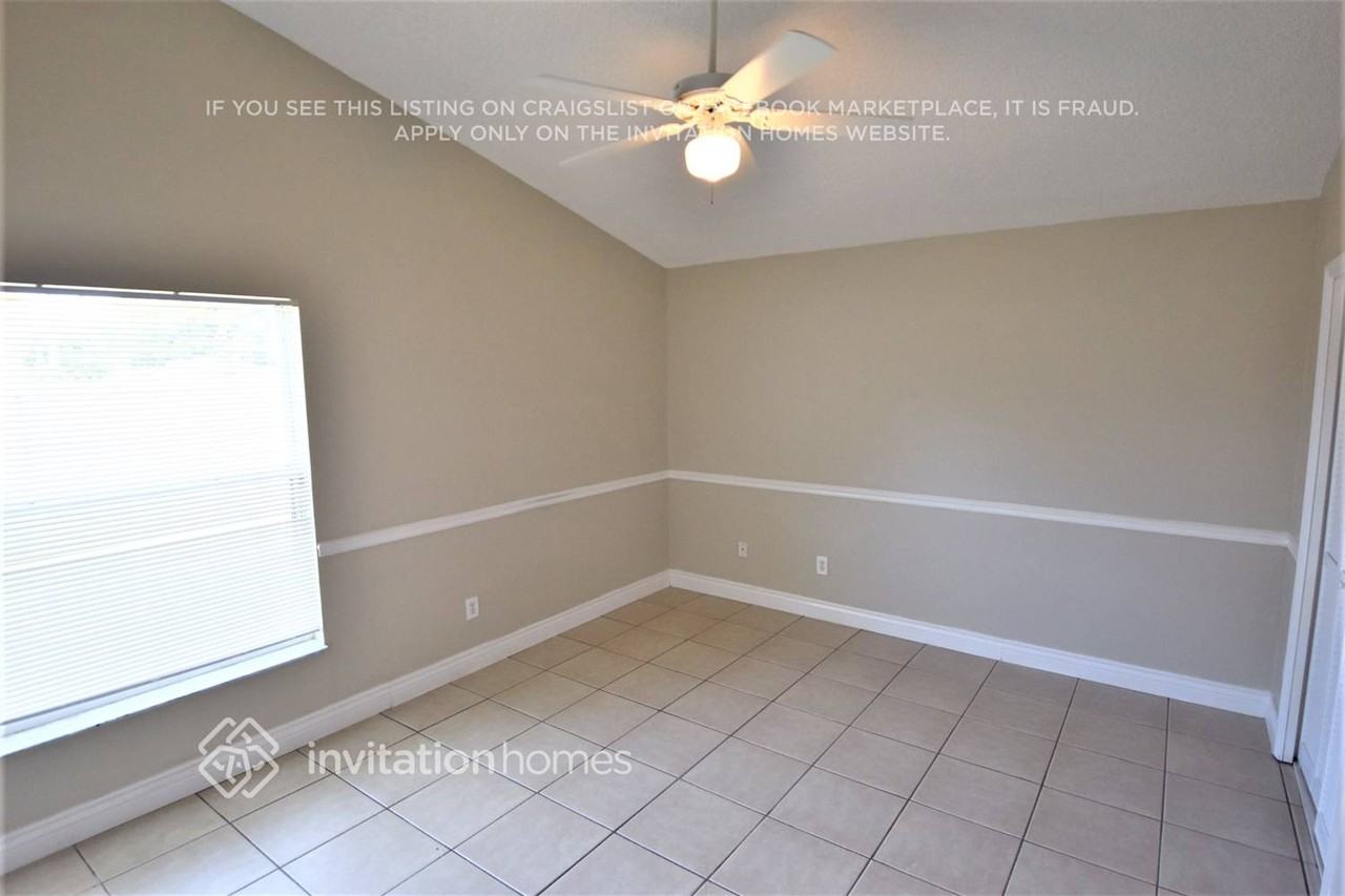 2900 Cool Breeze Cir - Photo 5 of 12