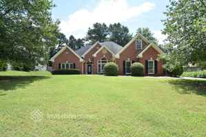 featured image of 2025 Fairway Close Ter