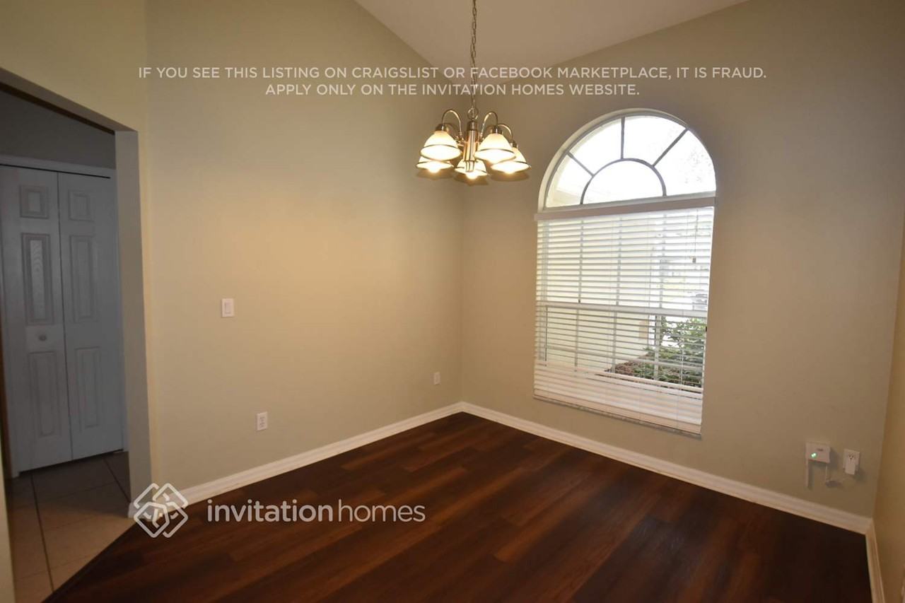1518 Stoneywood Way - Photo 4 of 7