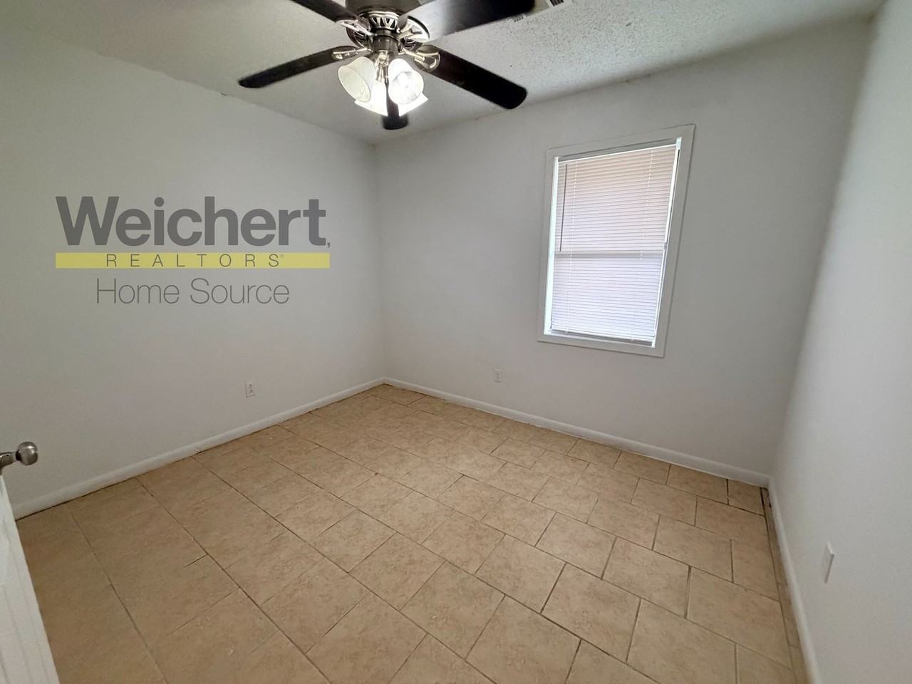 1712 Belt St - Photo 7 of 10