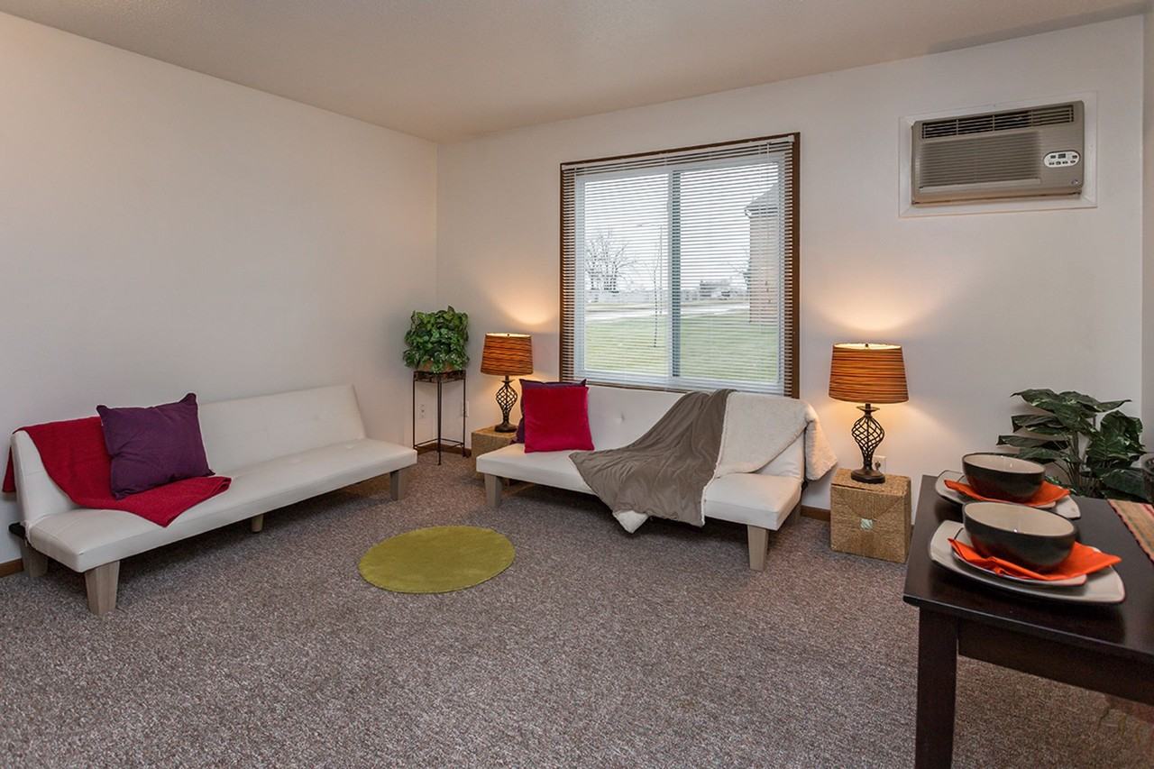 Indianola Park II Apartments - Photo 4 of 43