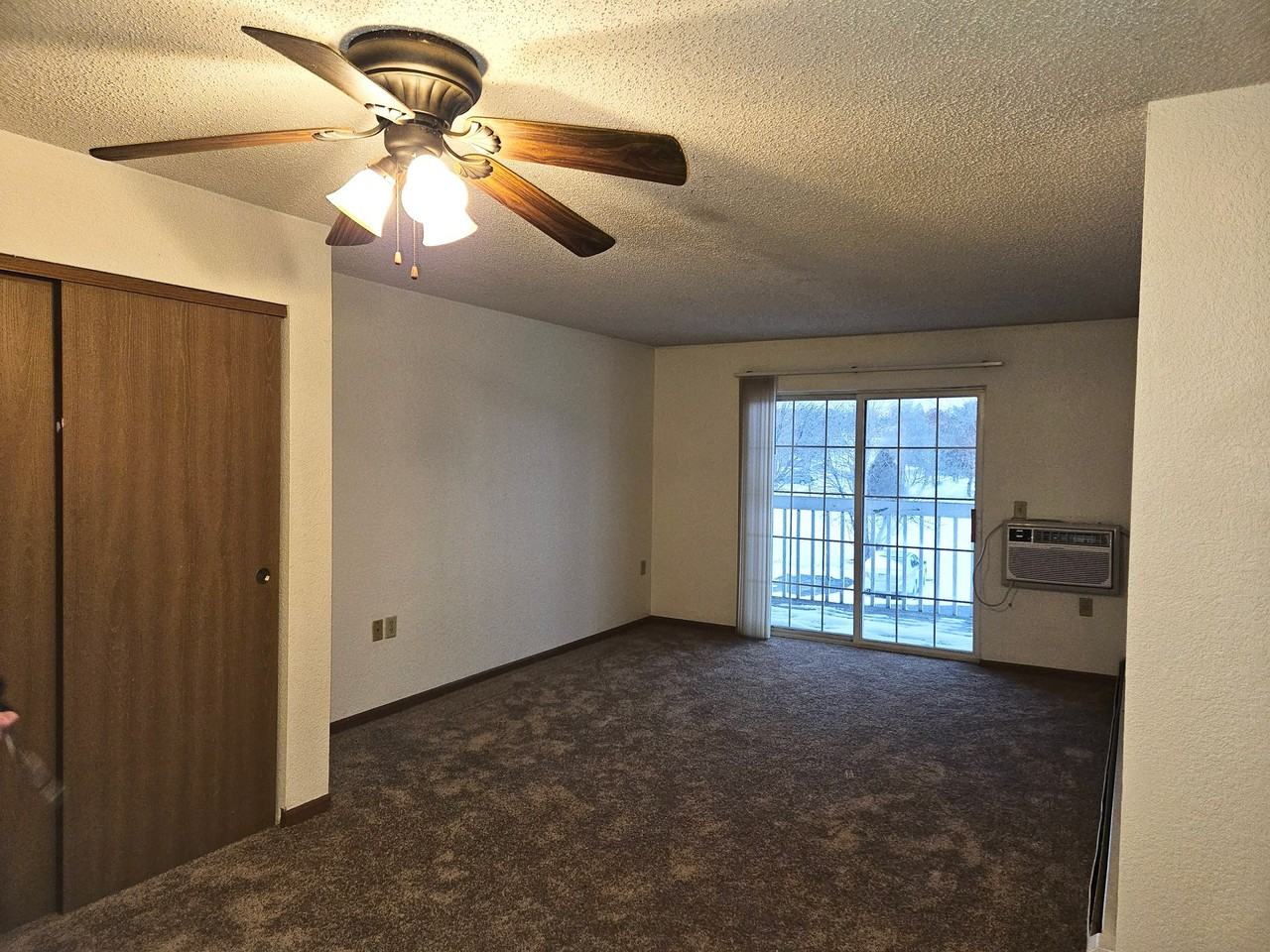 River Terrace Apartments - Photo 2 of 15