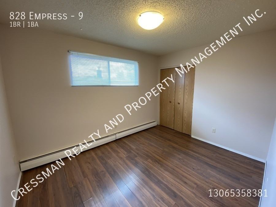 828 Empress St - Photo 5 of 5