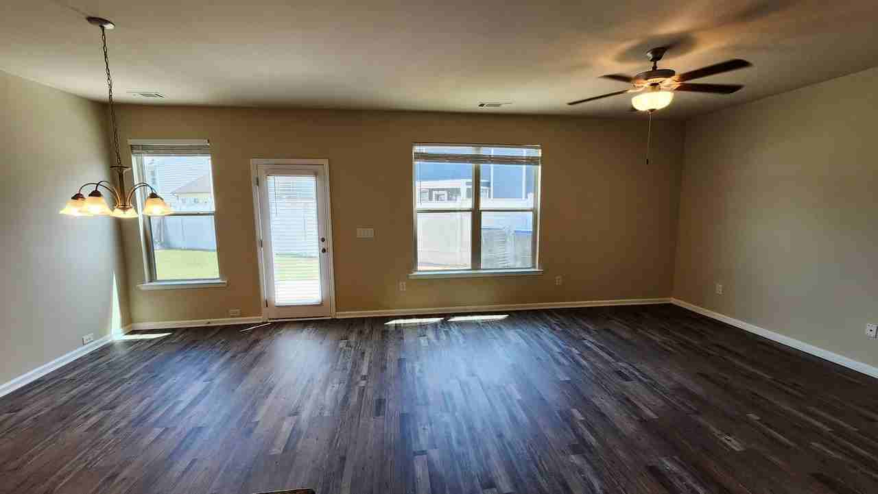 367 Highland Pointe Cir E - Photo 3 of 19