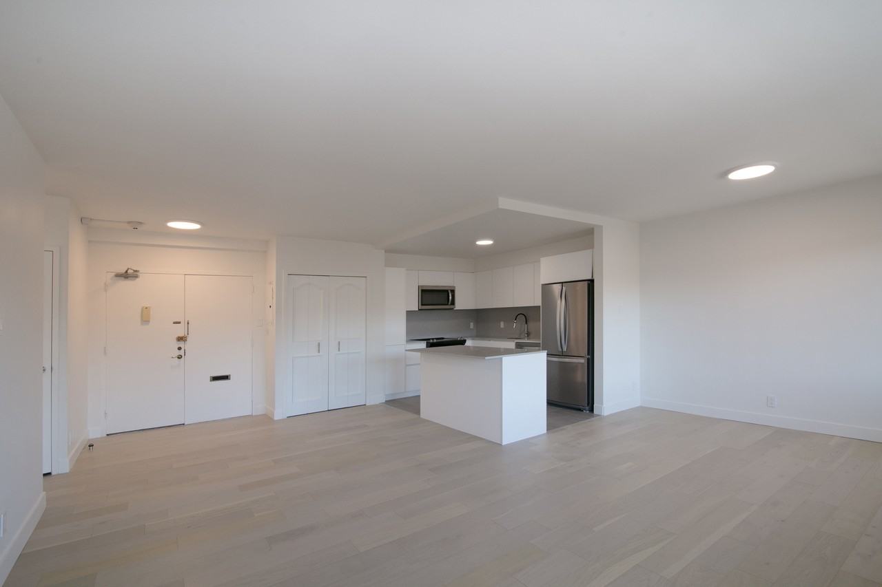 4555 Av Bonavista — photo 2