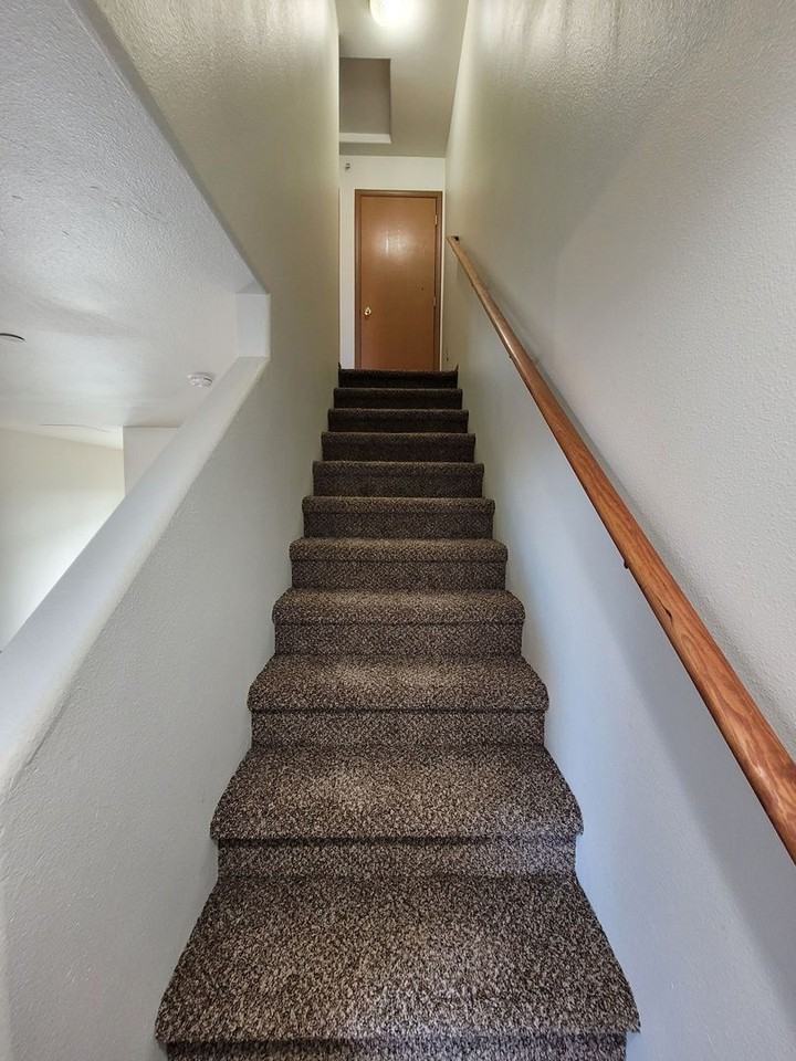 1830 W Crouse St - Photo 3 of 9