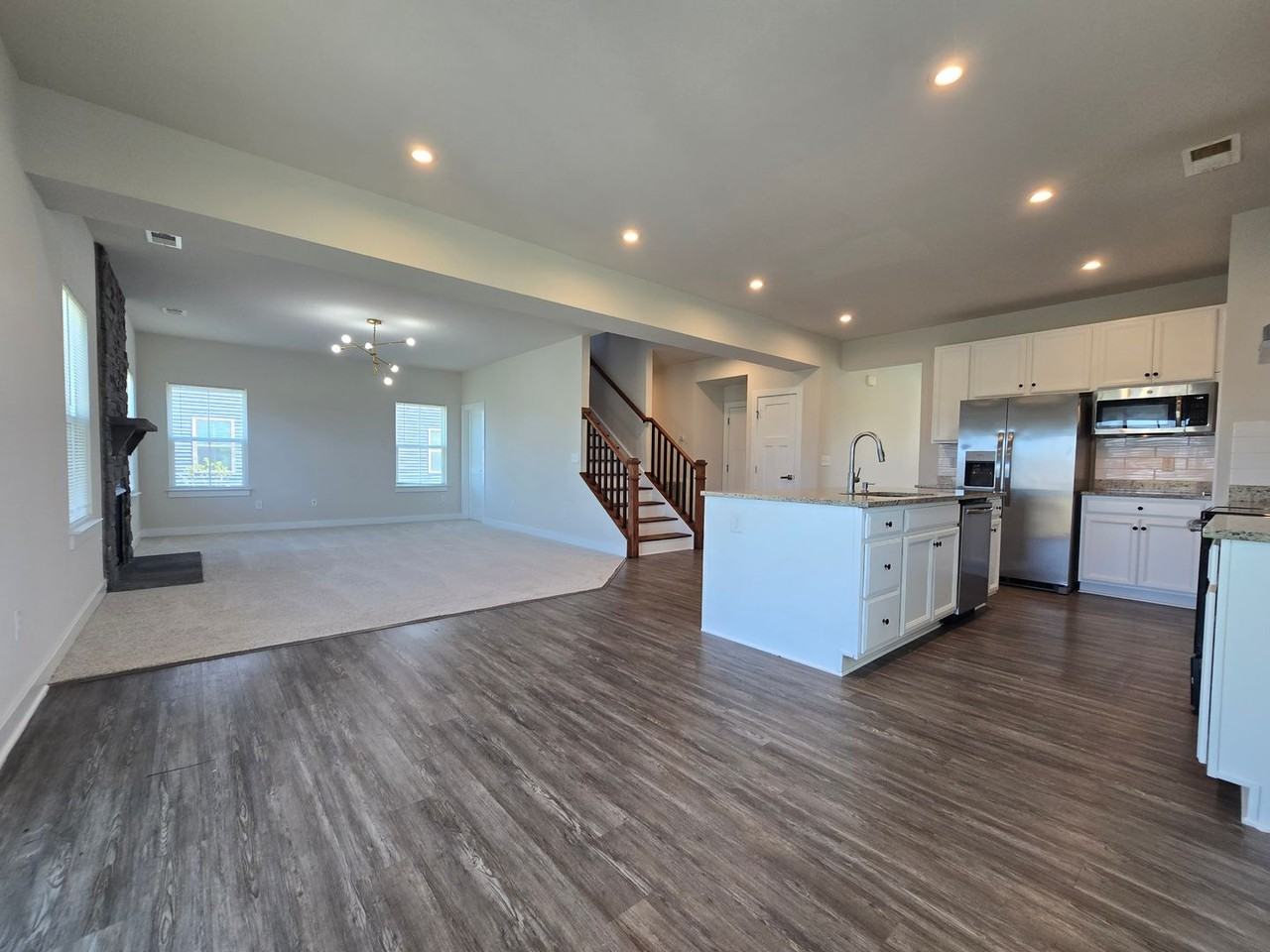 230 Green Lake Rd - Photo 2 of 22