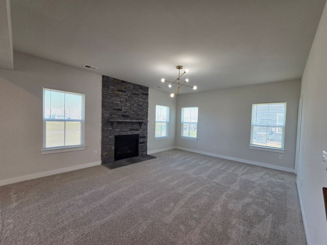 230 Green Lake Rd - Photo 3 of 22