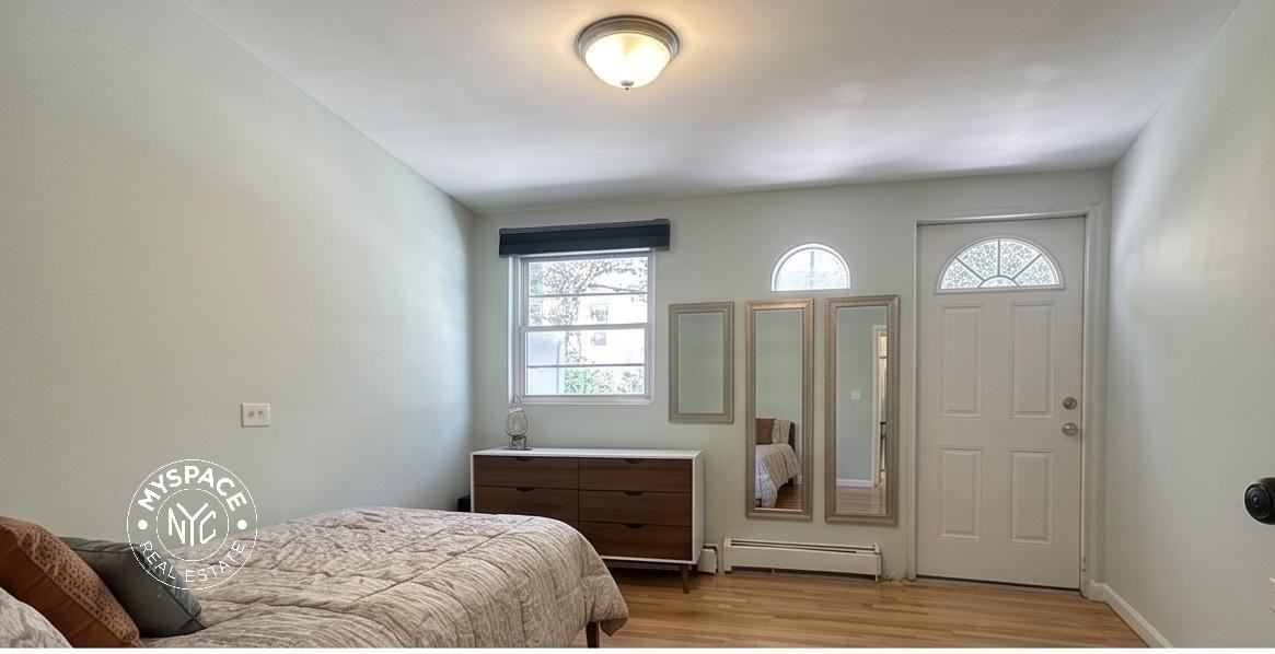 2303A Pacific St #1 - Photo 3 of 13