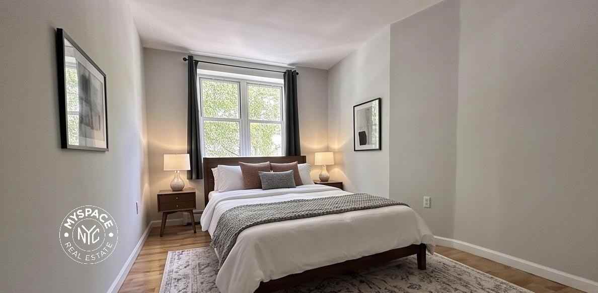 2303A Pacific St #1 - Photo 4 of 13
