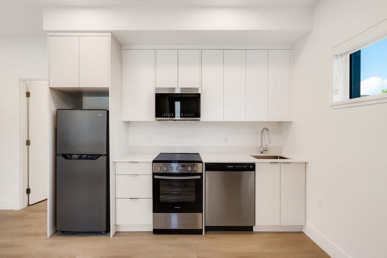 Raven Apartments - Photo 6 of 39