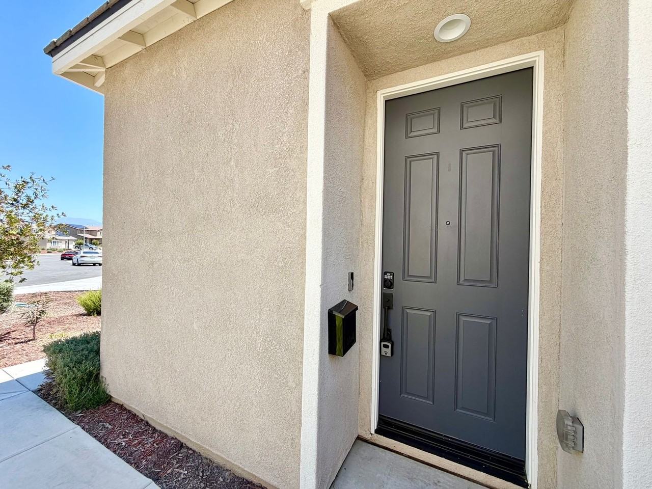30411 Ridgecrest Rd - Photo 2 of 12