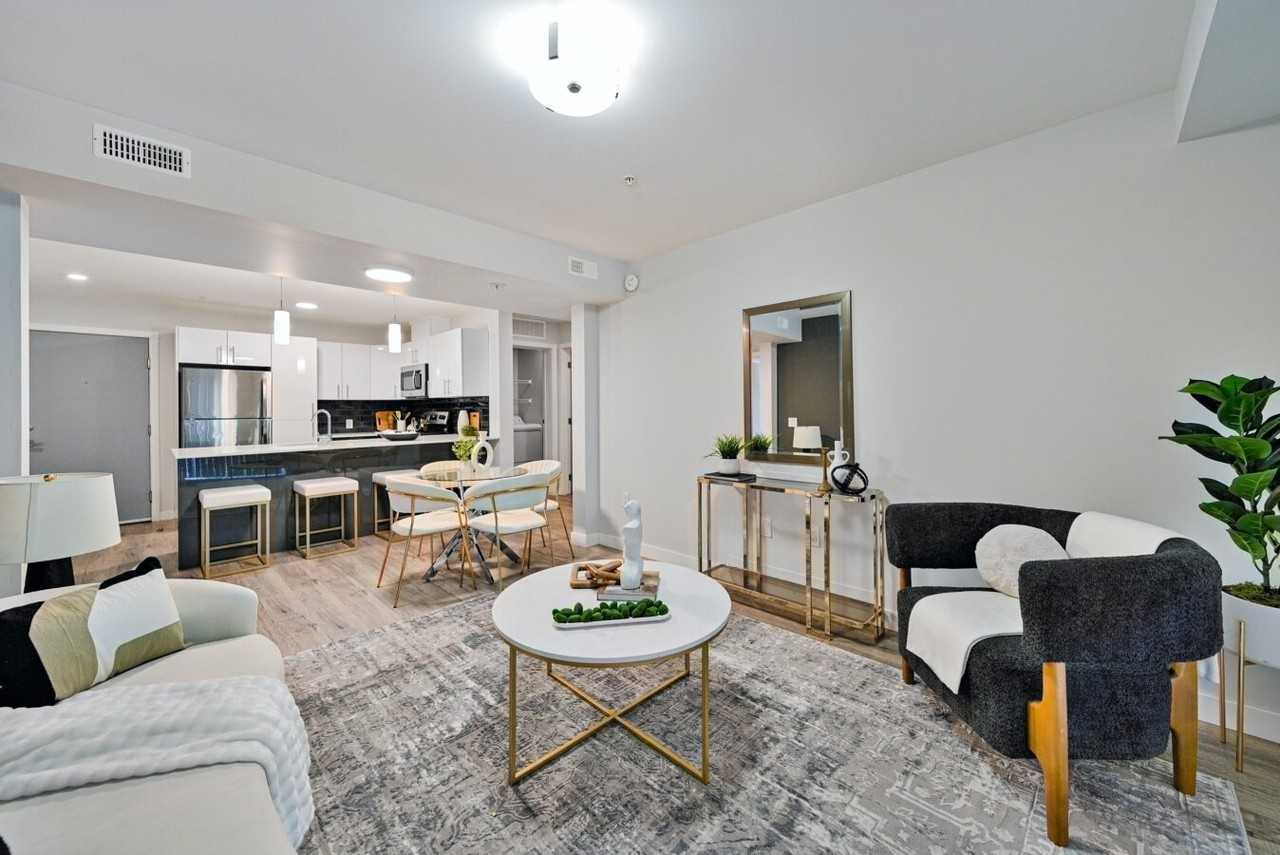 The Onyx Apartments - Photo 3 of 40