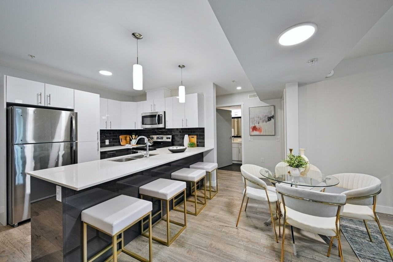 The Onyx Apartments - Photo 6 of 40