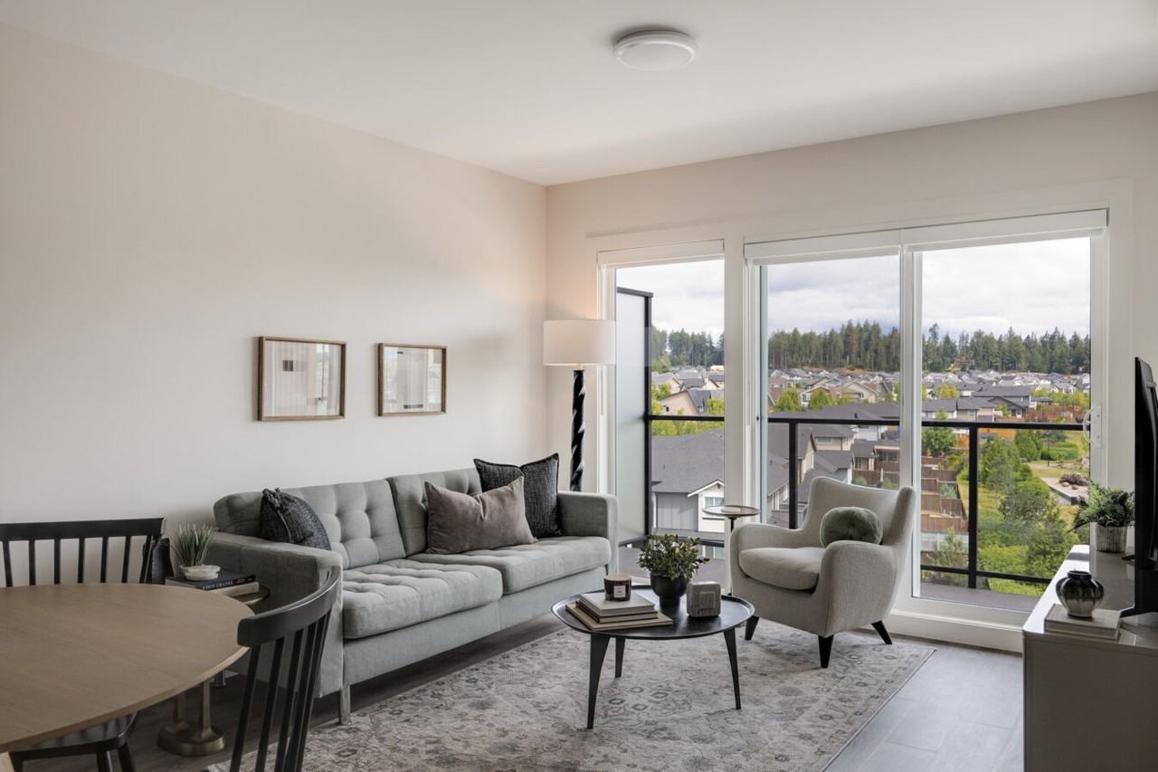 Vantage Apartments at Royal Bay - Photo 5 of 50