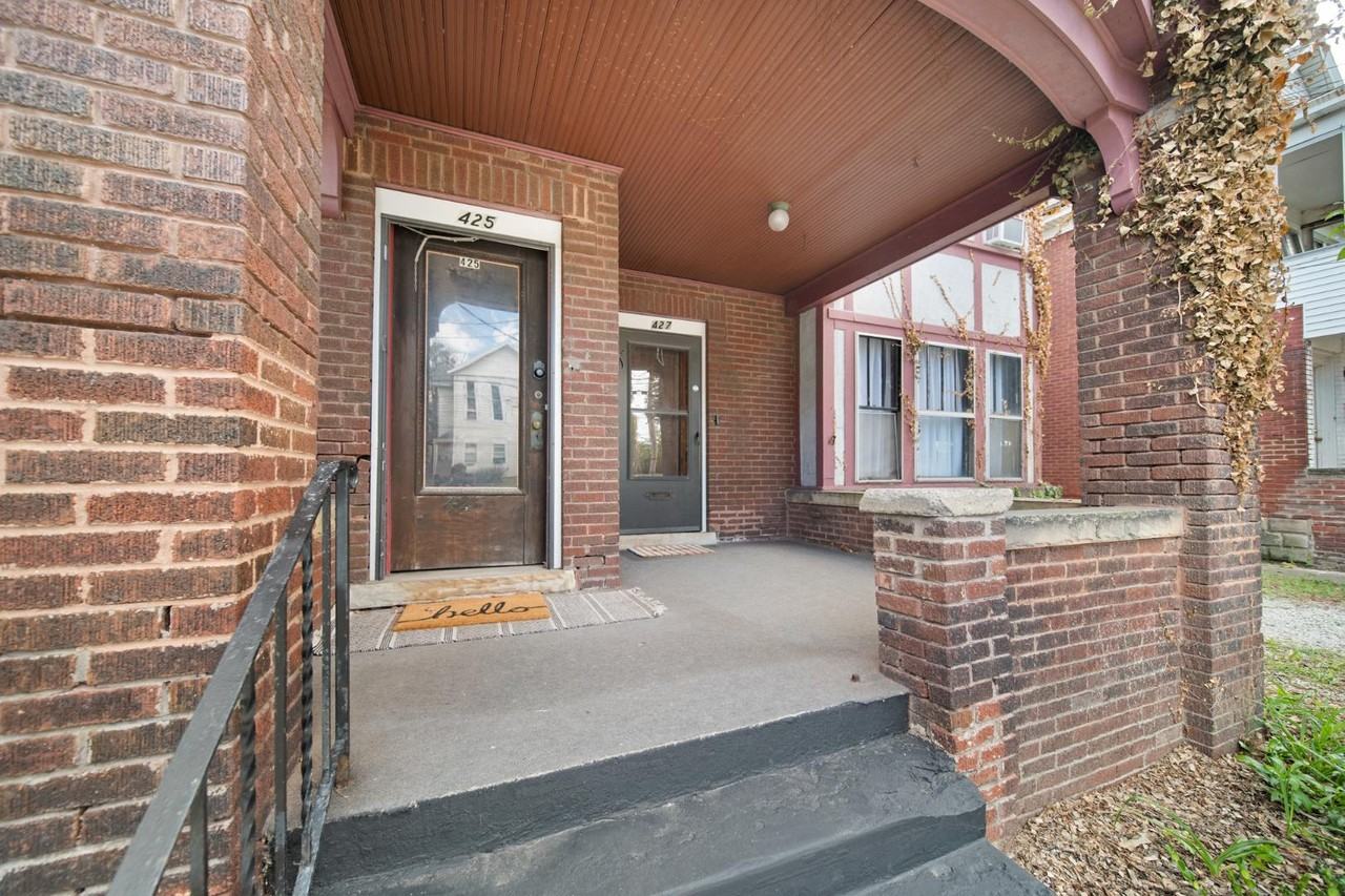 425-427 W 8th St - Photo 2 of 10