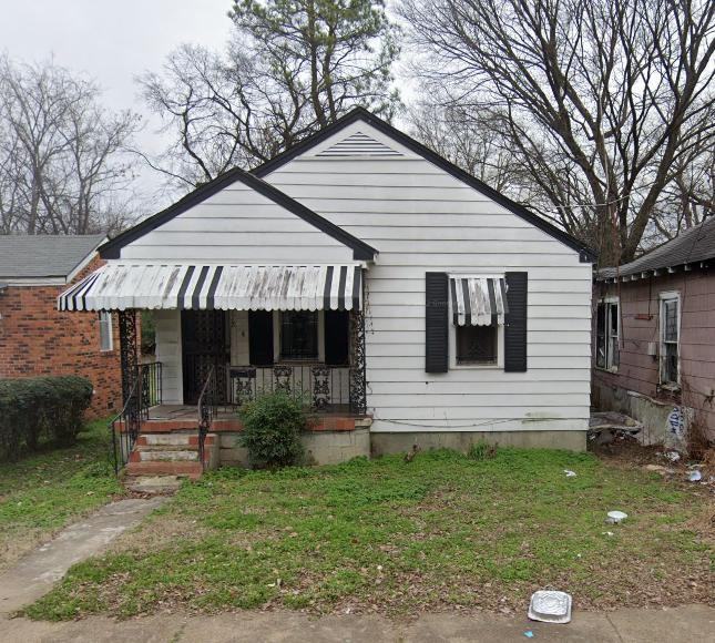778 Alma St - Photo 2 of 7