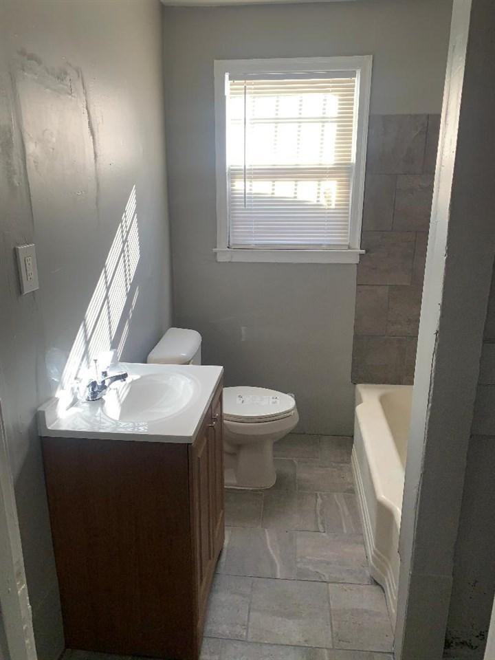 778 Alma St - Photo 7 of 7