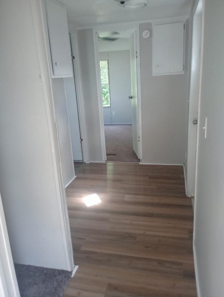675 Airport Rd - Photo 6 of 11