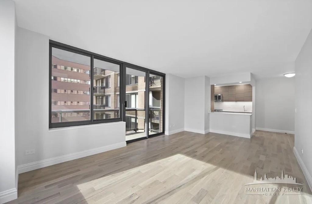W 48th St #15R - Photo 4 of 12