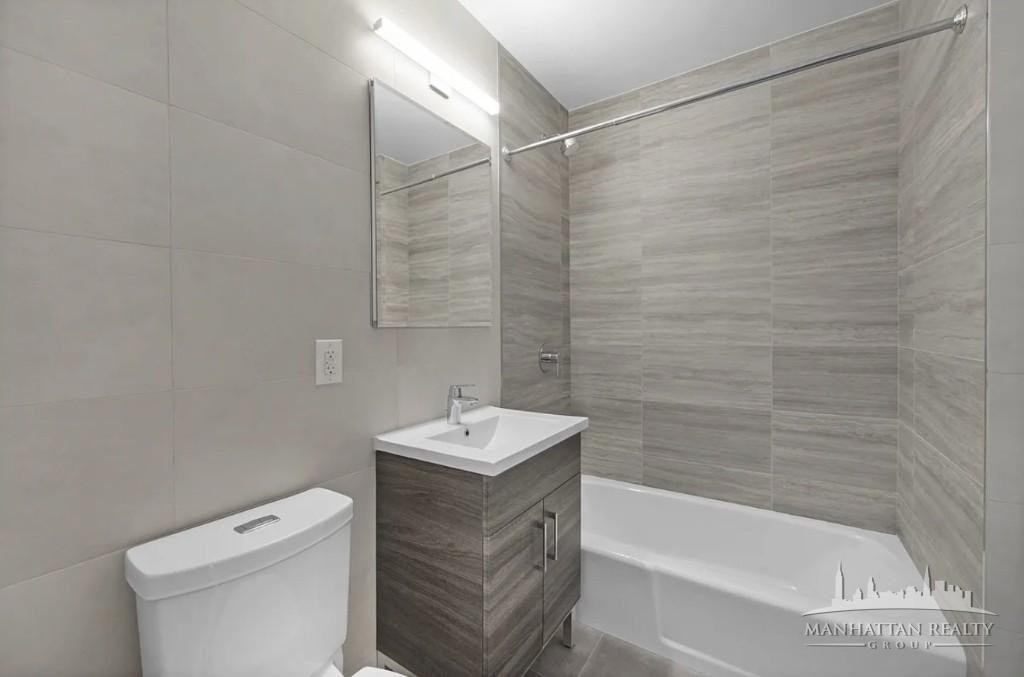 W 48th St #15R - Photo 7 of 12