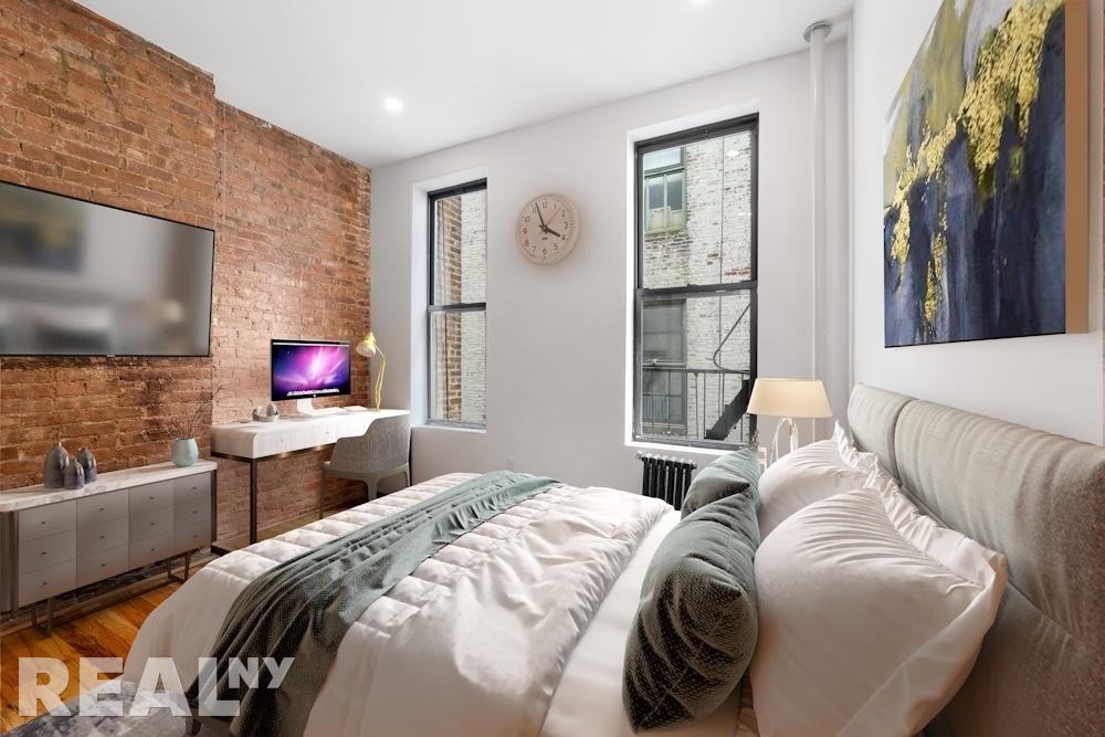 Stanton St #4D - Photo 2 of 7