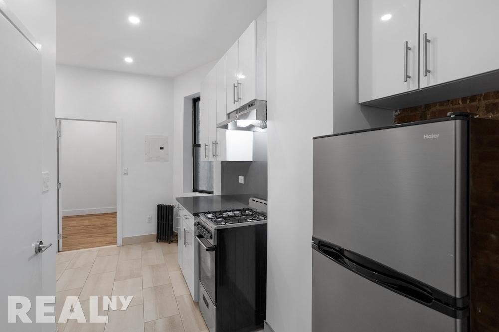 Stanton St #4D - Photo 6 of 7