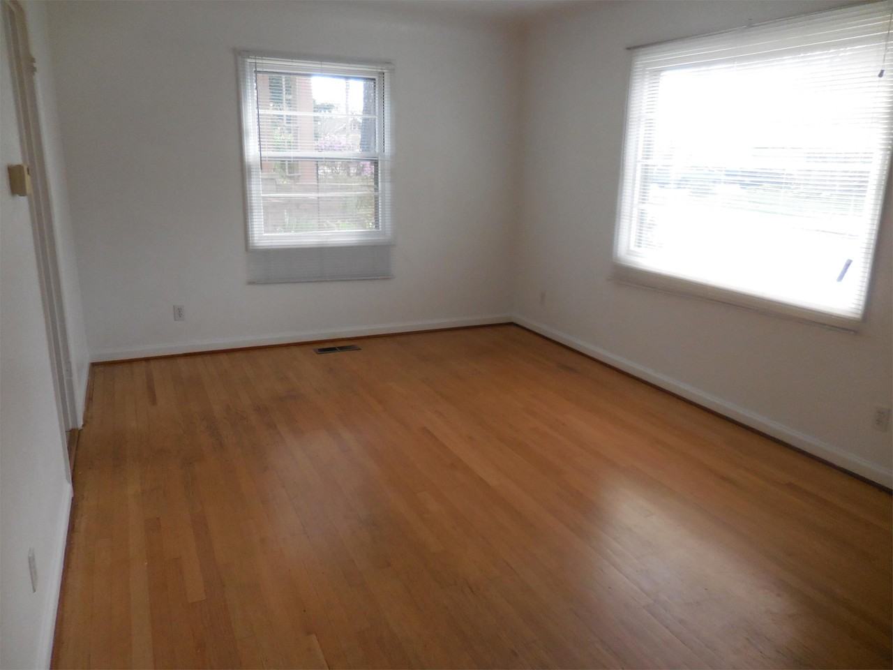 4121 Se Ellis St #1 - Photo 2 of 16