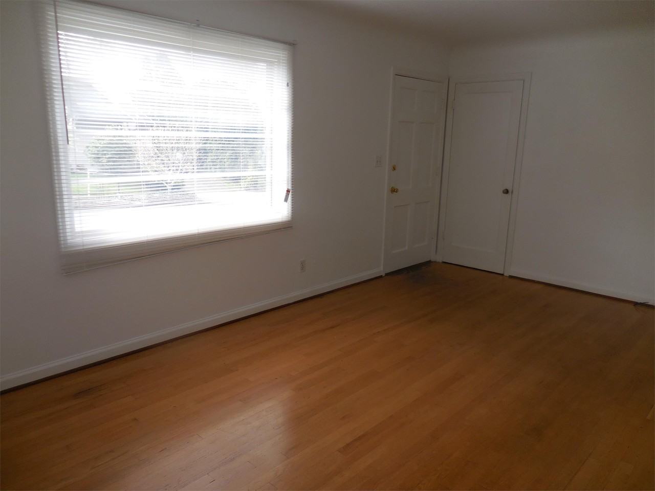 4121 Se Ellis St #1 - Photo 3 of 16