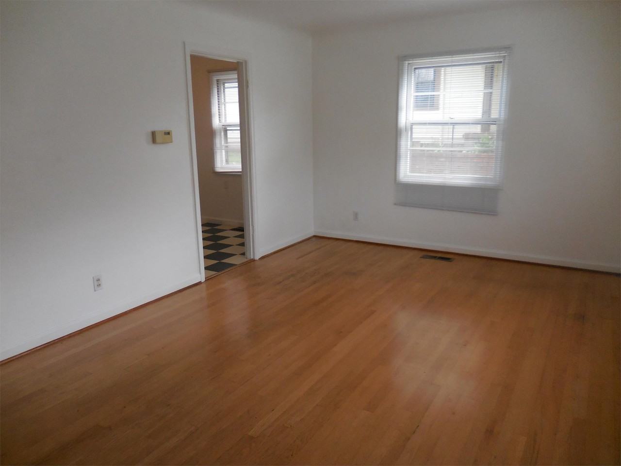 4121 Se Ellis St #1 - Photo 6 of 16