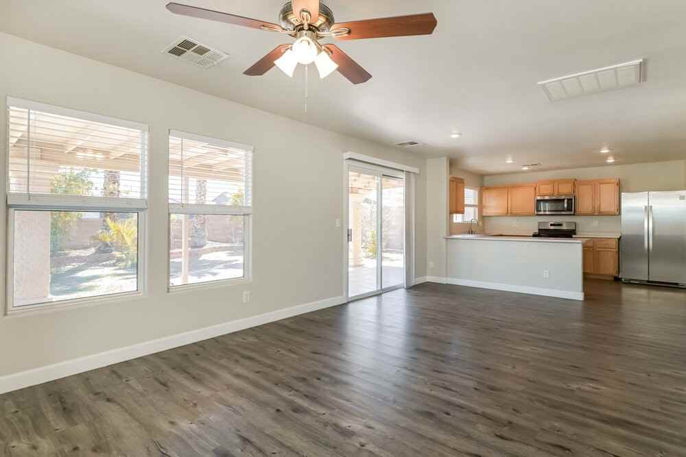 164 White Butte St - Photo 5 of 17