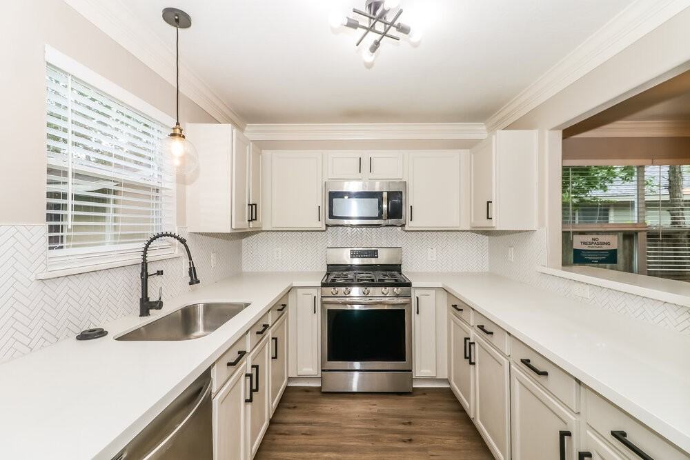 12807 Colony Heath Ln - Photo 7 of 17