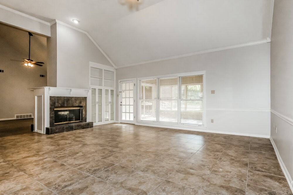 2279 Hickory Path Dr - Photo 7 of 18