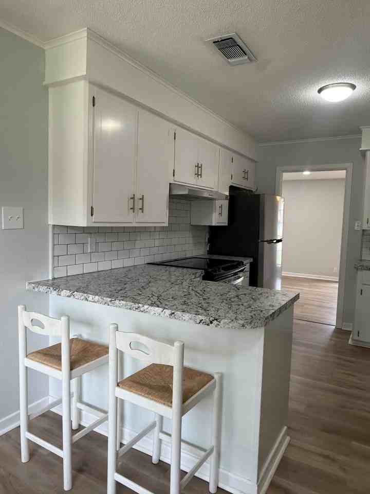2108 E 24th St #1 - Photo 6 of 22