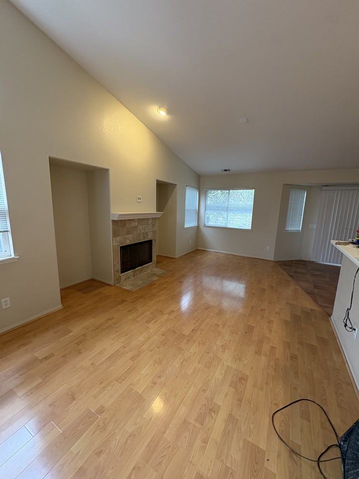 155 Kalley Dr #1 - Photo 4 of 10