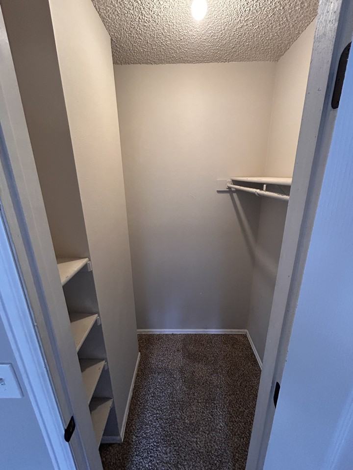 525 - 531 Superior St - 529 #529 - Photo 6 of 29