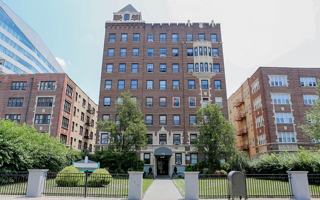 featured image of 158 S Harrison St Apt 5c #5C