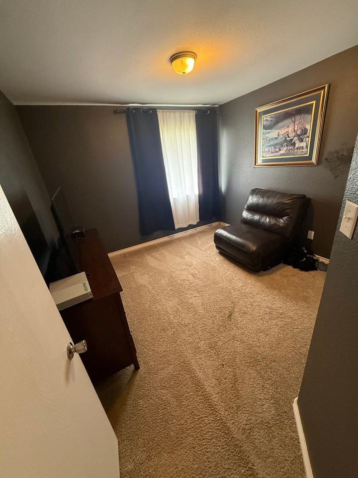 322 Ashley Oak Ln - Photo 3 of 23