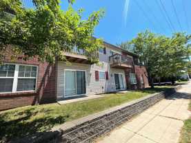 Elizabeth Street Apartments - Photo 1 of 1