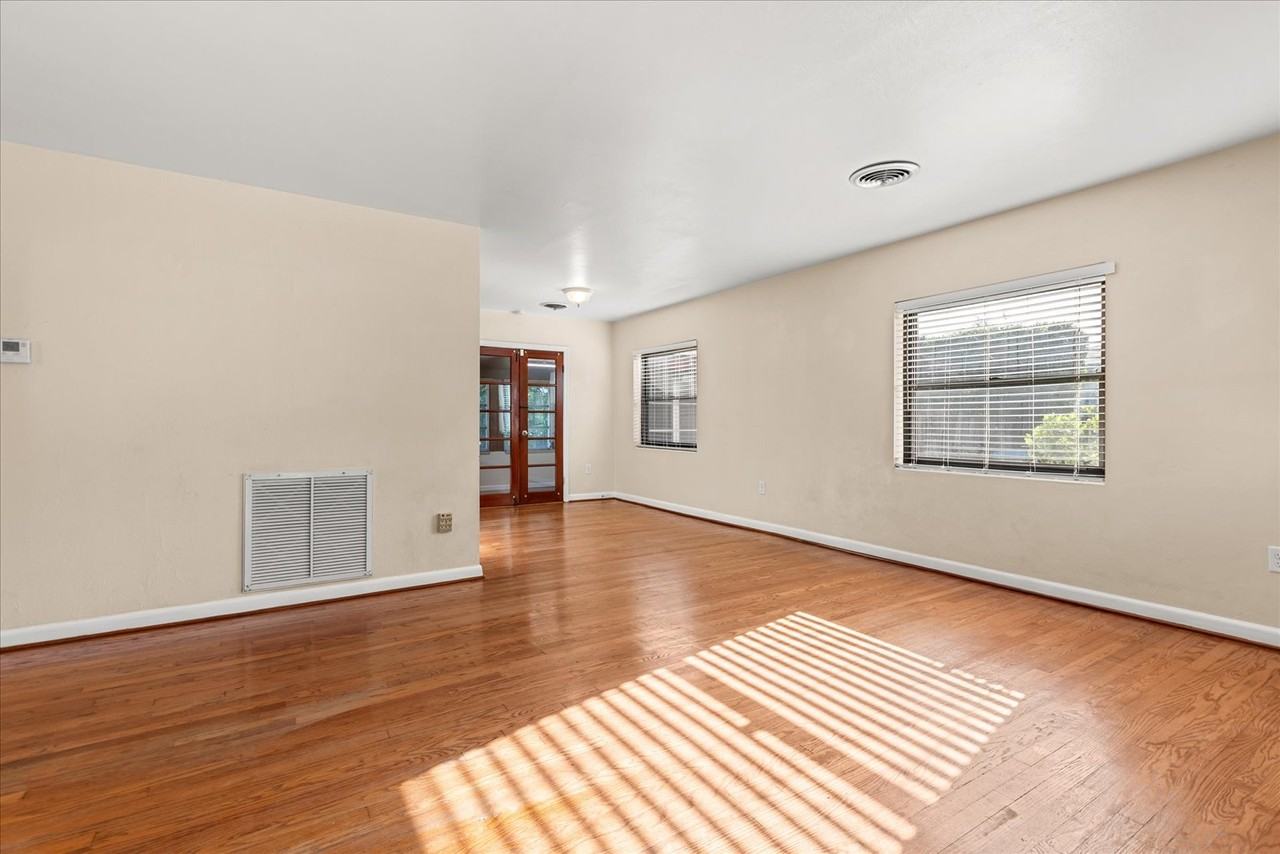 1671 Dale Ave #1 - Photo 4 of 25