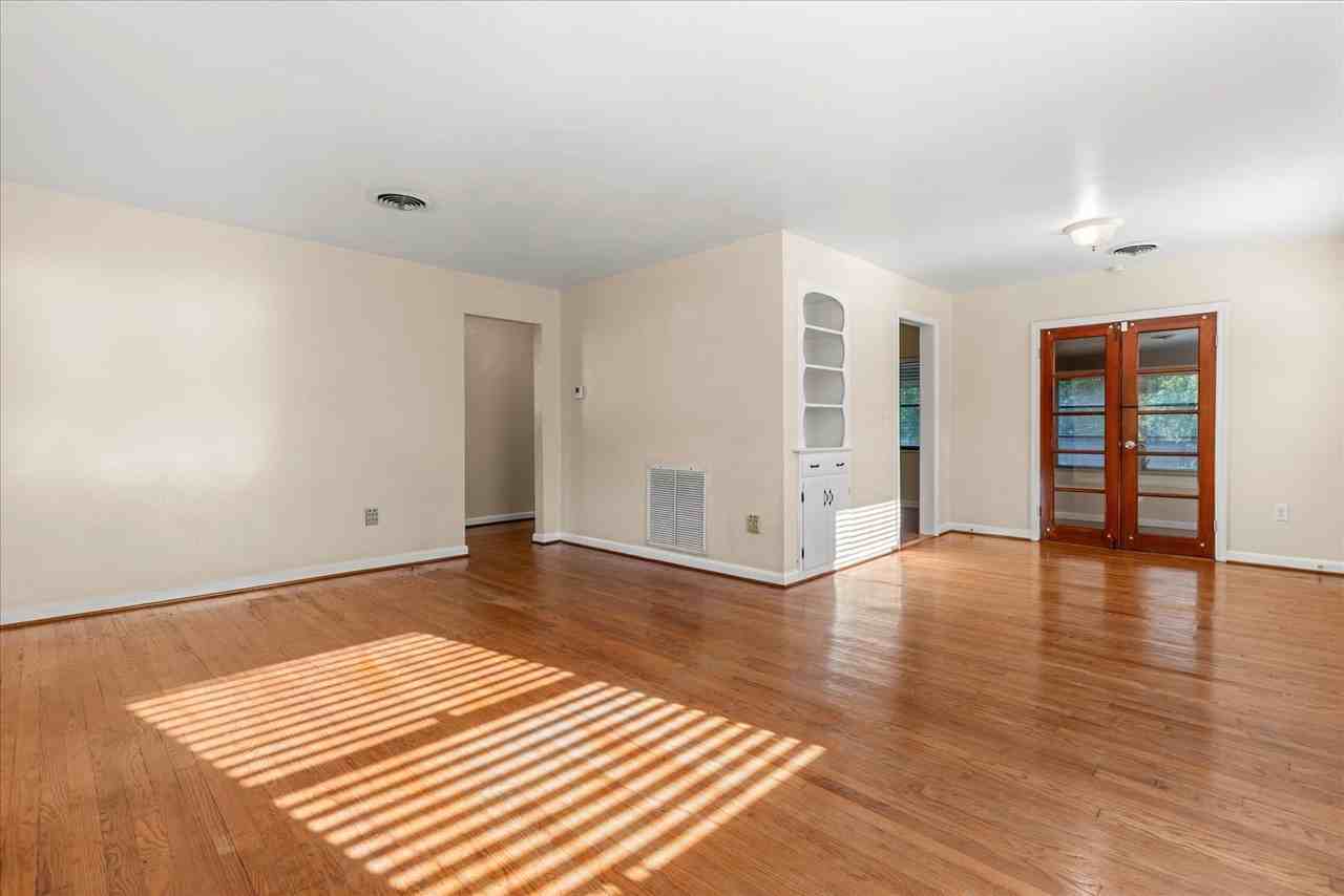1671 Dale Ave #1 - Photo 5 of 25