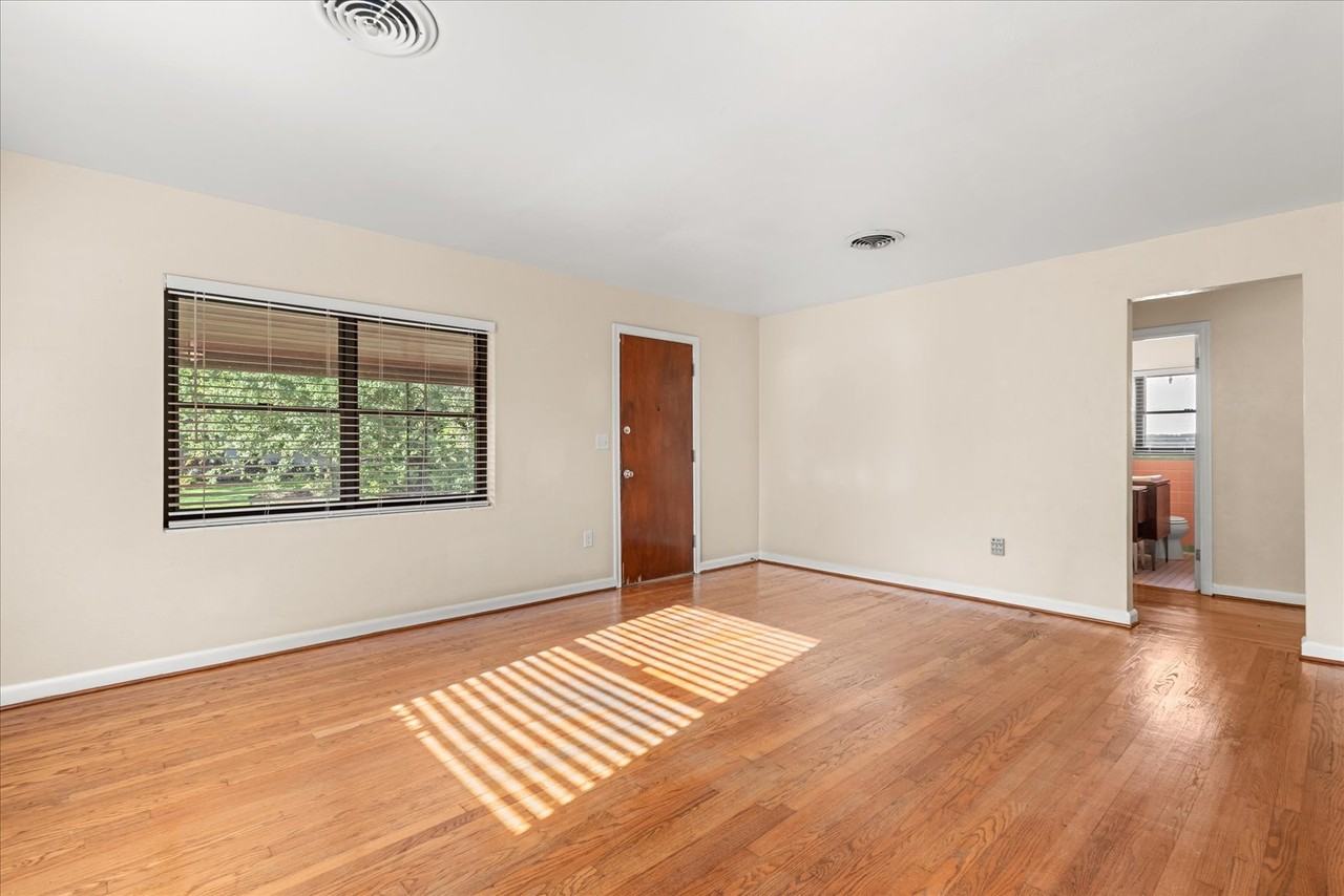 1671 Dale Ave #1 - Photo 6 of 25