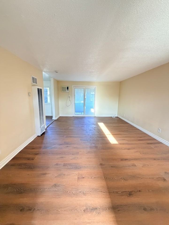 3526 Lou Ella Ln - Photo 2 of 11