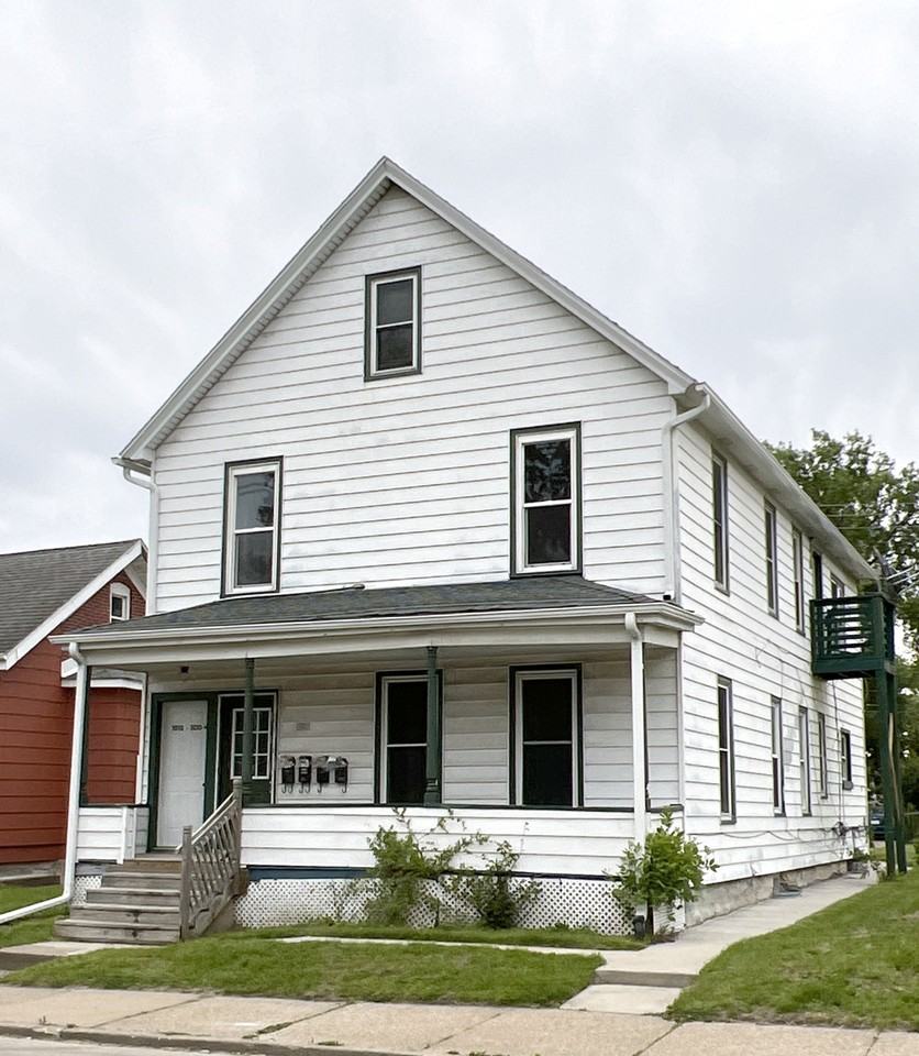 1008 Rhomberg Ave