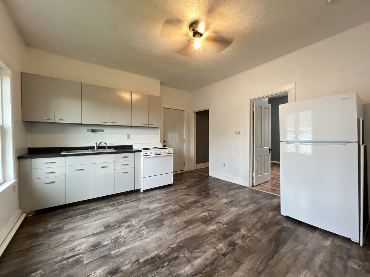 1008 Rhomberg Ave #1010-1-2 - Photo 3 of 10