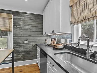406 Green St #1 - Photo 3 of 50