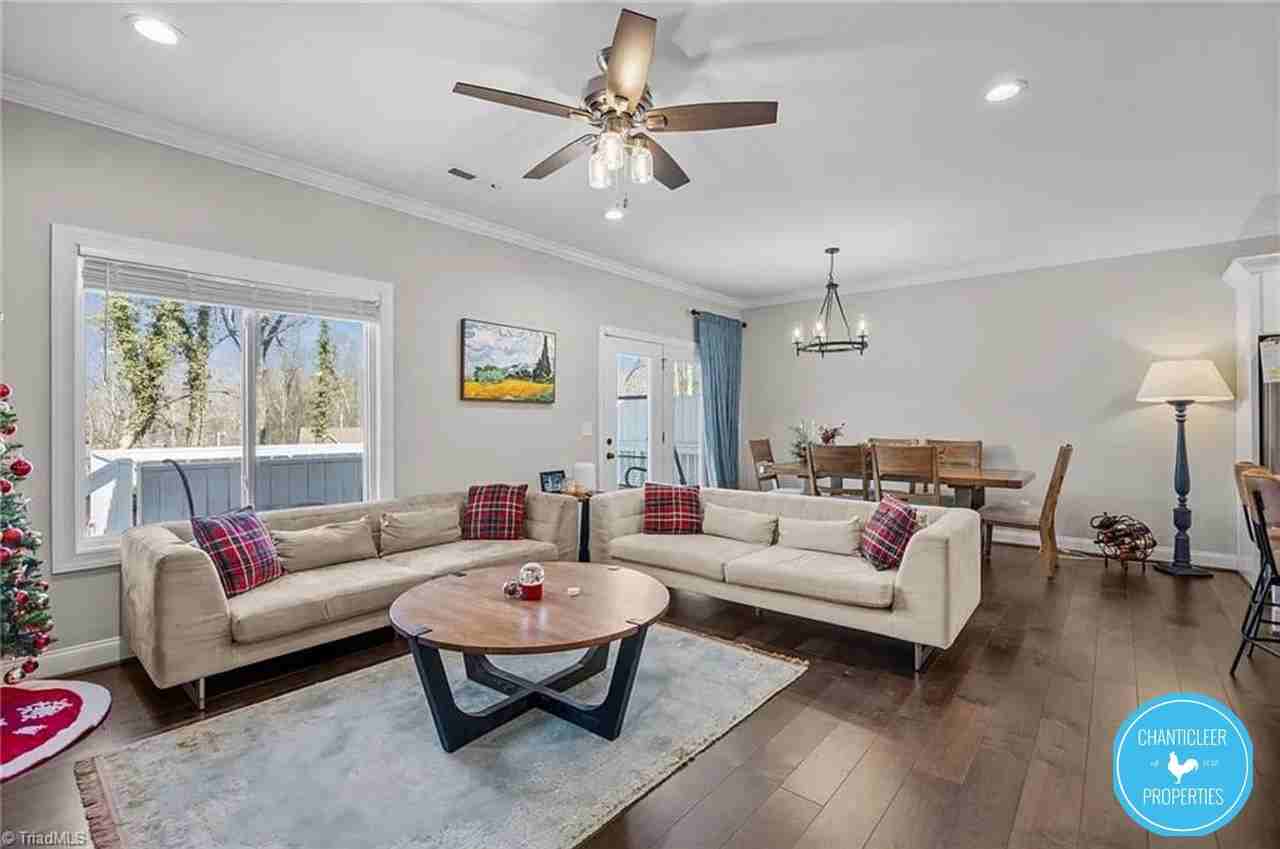 306 Lamplighter Cir #1 - Photo 3 of 27